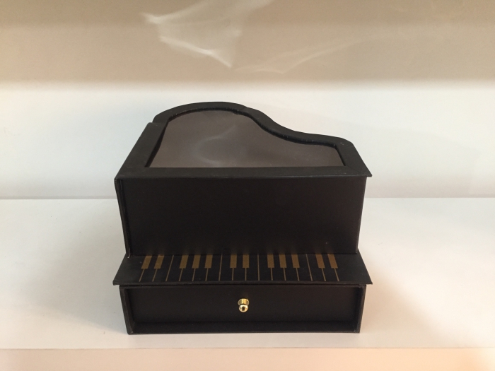 باکس سورپرایزی پیانو کد 112